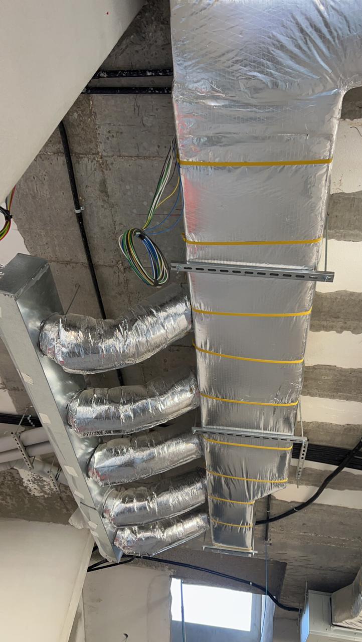 تركيب وحدات تكييف مركزية خارجية - الخريف لأعمال التكييف والتبريد