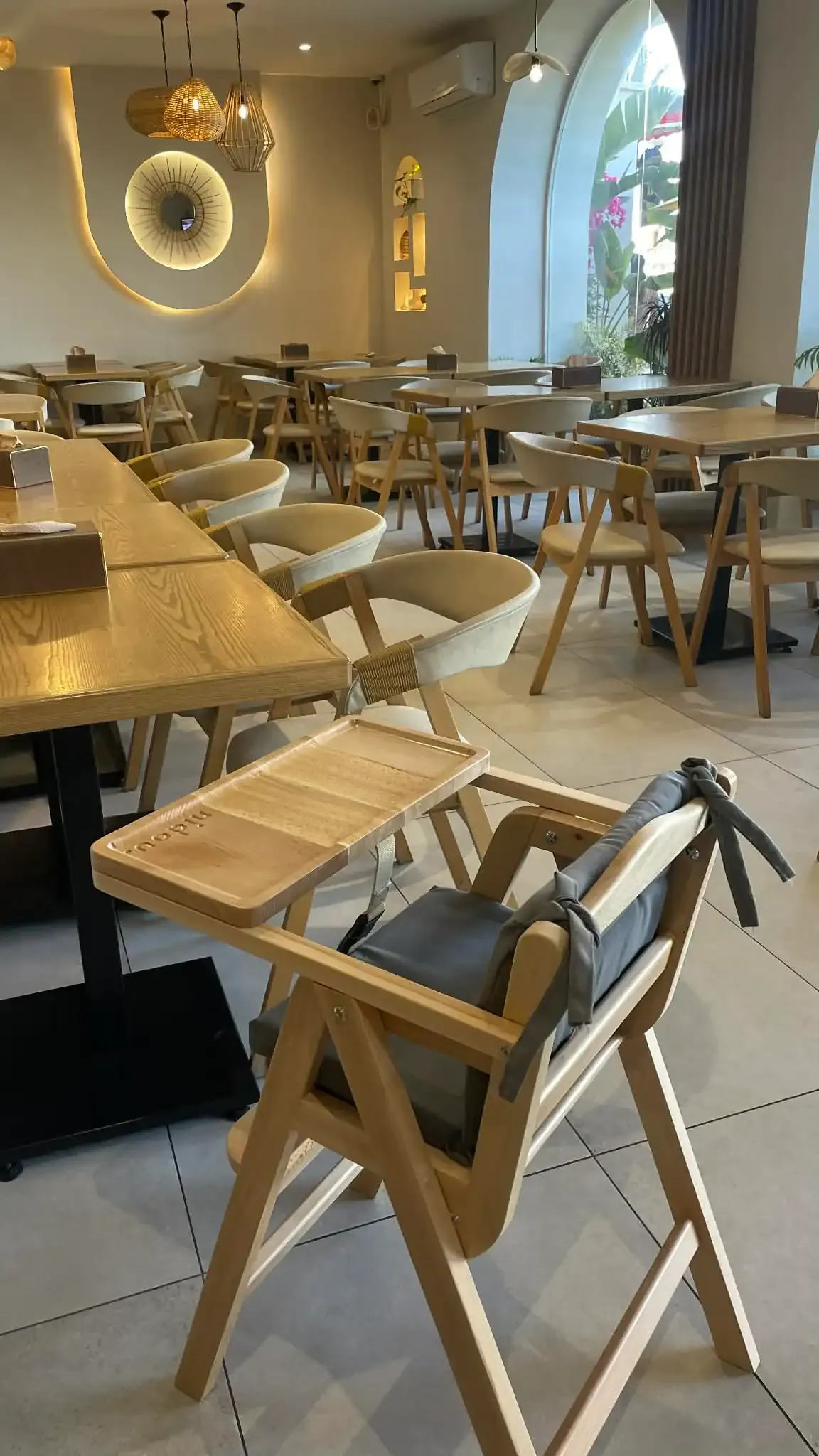 Chaise haute Nidou installée chez Oggi