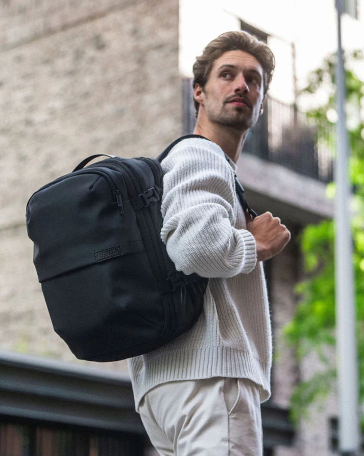 8fc4fcee-abc5-4297-a80a-bd3a17c1b130.AirbackGOmattBlacklifestyle