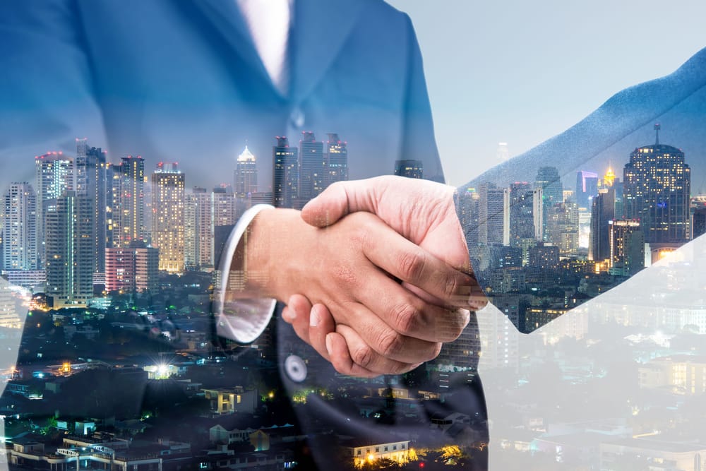 Handshake between partners